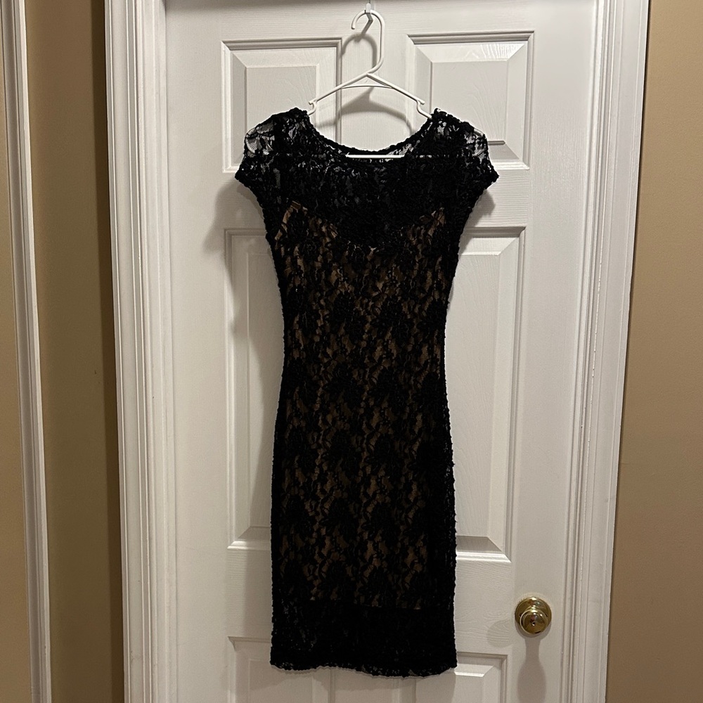 Elegant Black Lace Cap sleeve Dress
